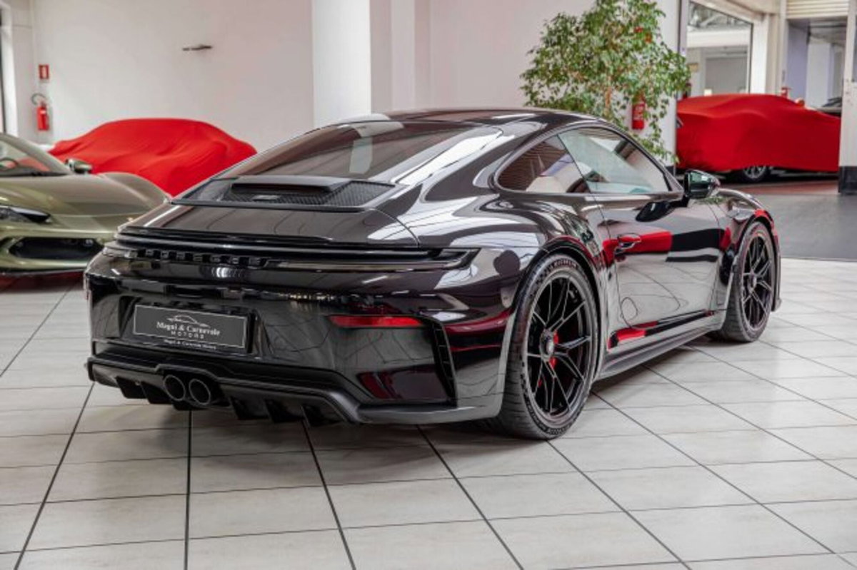 Porsche 911 Coupé 4.0 GT3 con pacchetto Touring (7)
