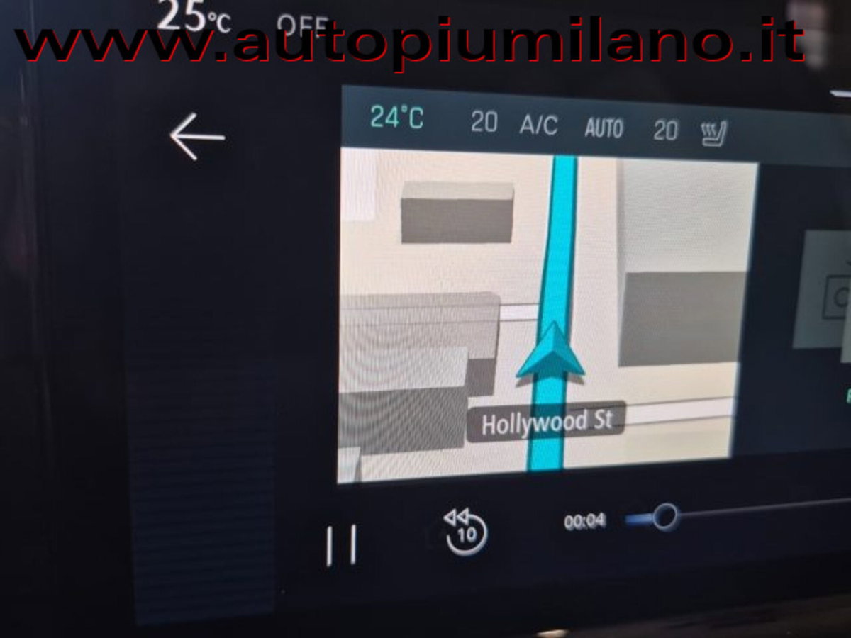 Lancia Ypsilon 1.2 mhev Edizione Cassina e-dct (14)