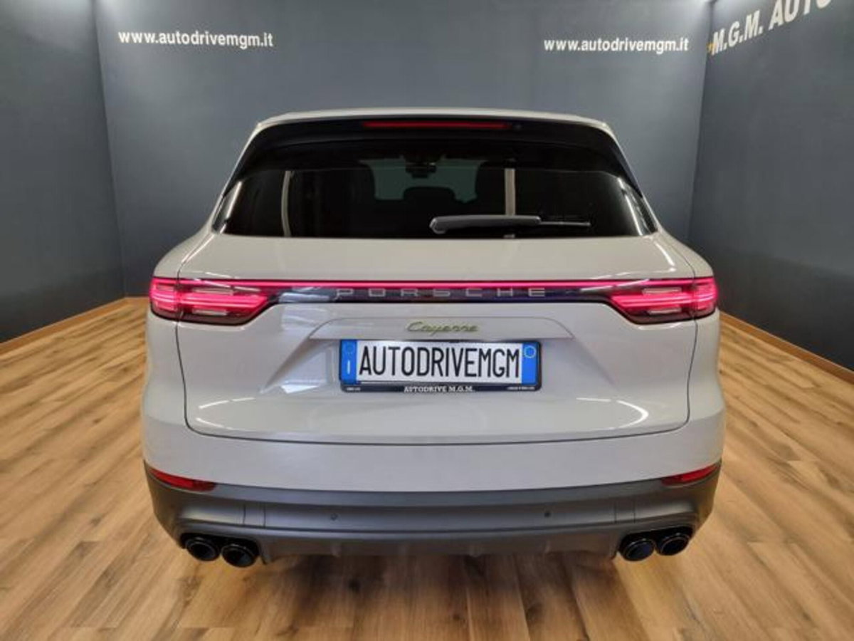 Porsche Cayenne 3.0 V6 Platinum Edition (3)