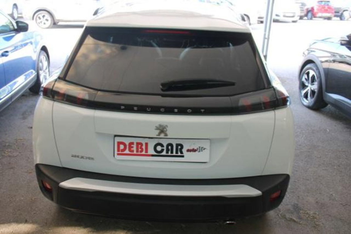 Peugeot 2008 BlueHDi 110 S&S GT (5)