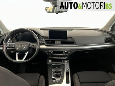 Audi Q5 40 TDI quattro S tronic Business Sport (10)