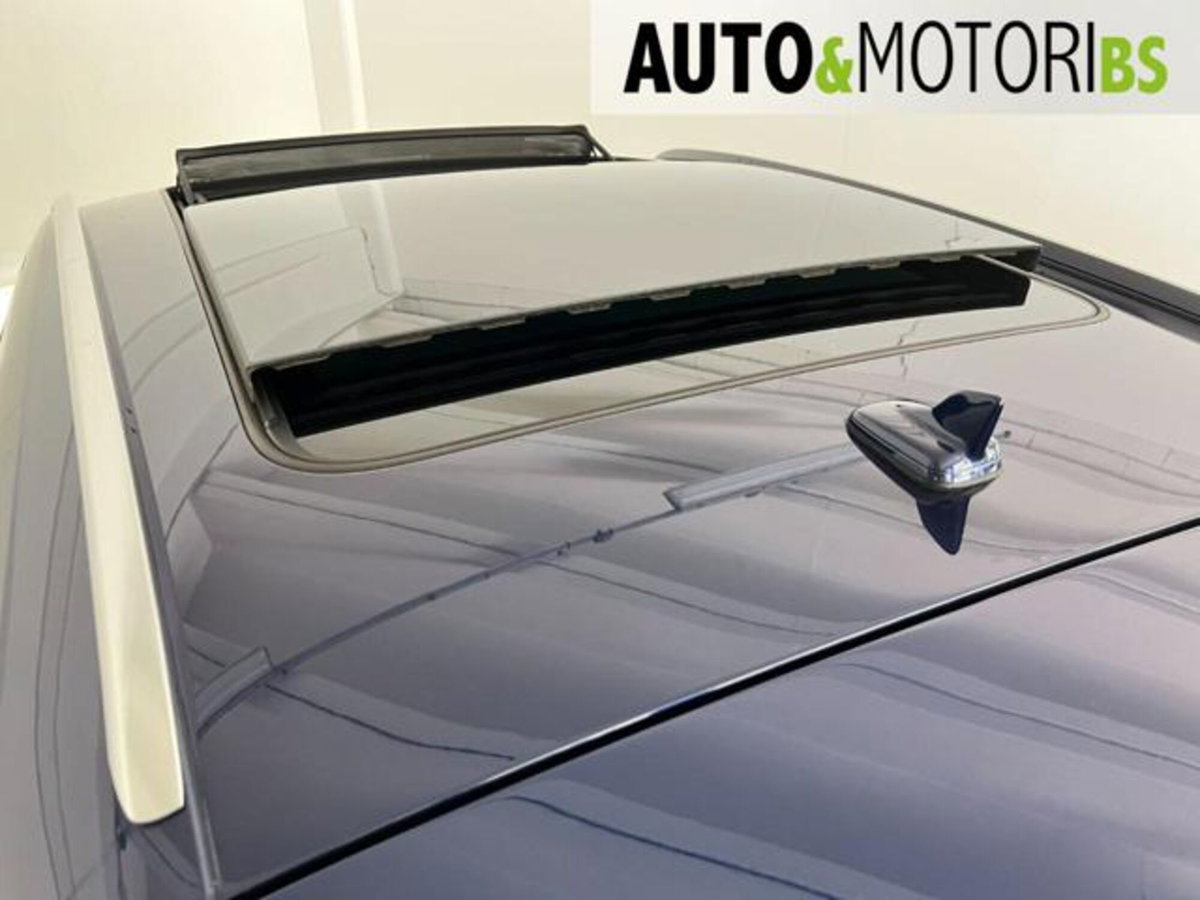 Audi Q5 40 TDI quattro S tronic Business Sport (15)