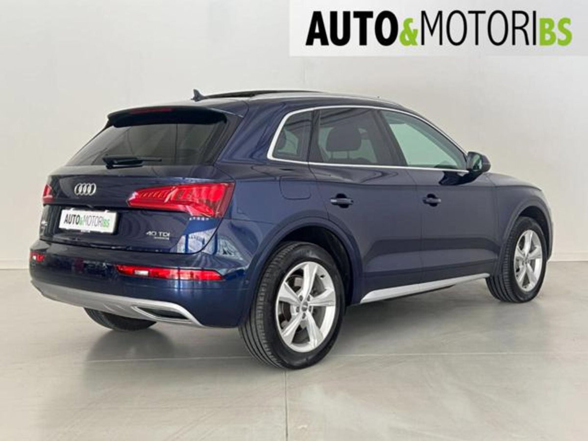 Audi Q5 40 TDI quattro S tronic Business Sport (4)