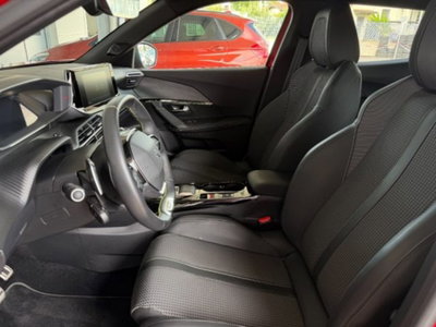 Peugeot 2008 PureTech 130 S&S EAT8 GT Pack (11)
