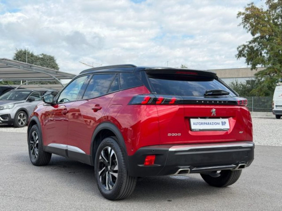 Peugeot 2008 PureTech 130 S&S EAT8 GT Pack (6)