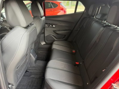Peugeot 2008 PureTech 130 S&S EAT8 GT Pack (9)