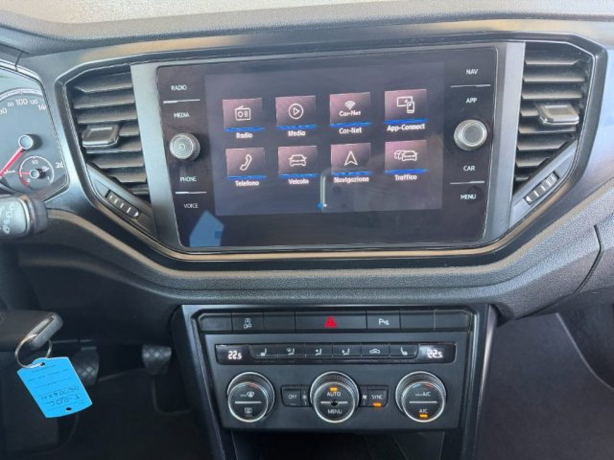 Volkswagen T-Roc 1.6 TDI SCR Business BlueMotion Technology (15)