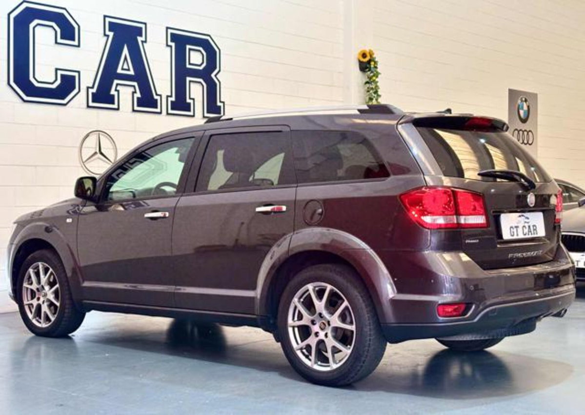 Fiat Freemont 2.0 Mjt 170 CV 4x4 Automatica Cross (8)