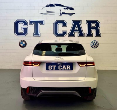 Jaguar E-Pace 2.0D 150 CV AWD R-Dynamic S (9)