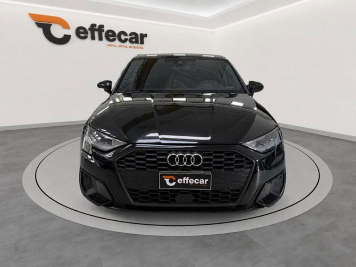 Audi A3 Sportback 30 TDI S line edition (2)