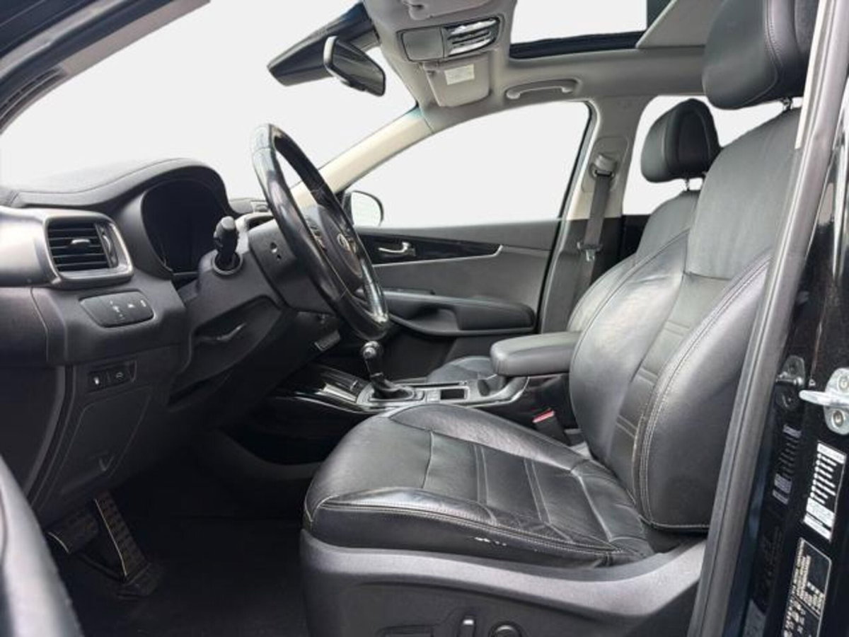 Kia Sorento 2.2 CRDi AWD Feel Rebel (12)