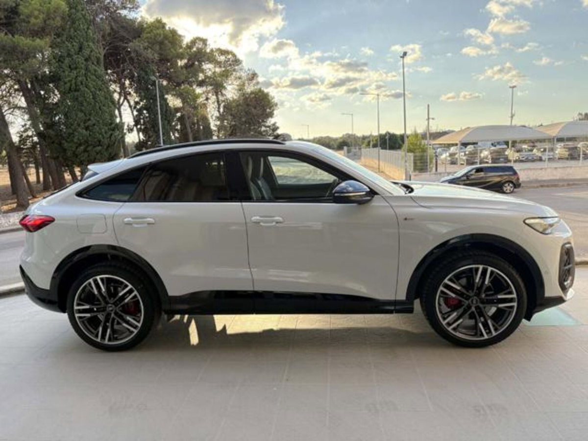 Audi Q5 Sportback 2.0 tfsi mhev+ S line 204cv s-tronic (4)