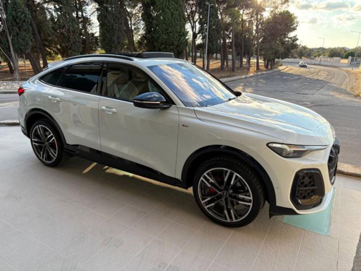 Audi Q5 Sportback 2.0 tfsi mhev+ S line edition 204cv s-tronic (3)