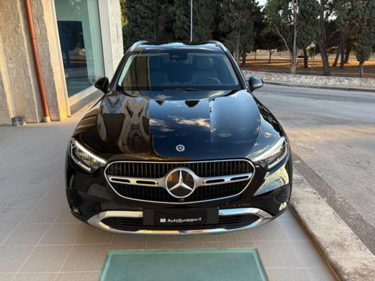 Mercedes-Benz GLC Coupé 200 d Advanced 4matic auto (2)