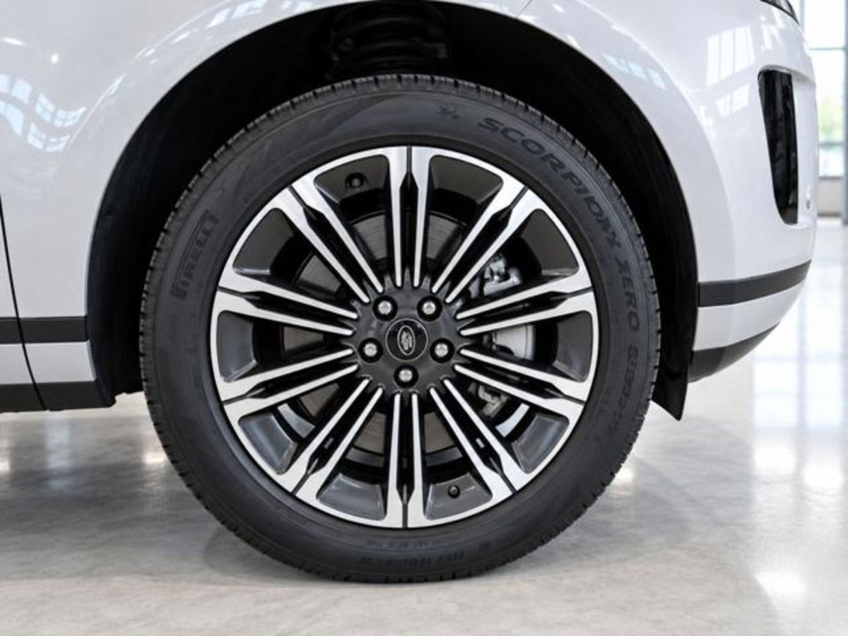 Land Rover Range Rover Evoque 1.5 I3 PHEV 300 CV AWD Auto (10)