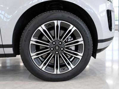 Land Rover Range Rover Evoque 1.5 I3 PHEV 300 CV AWD Auto (10)