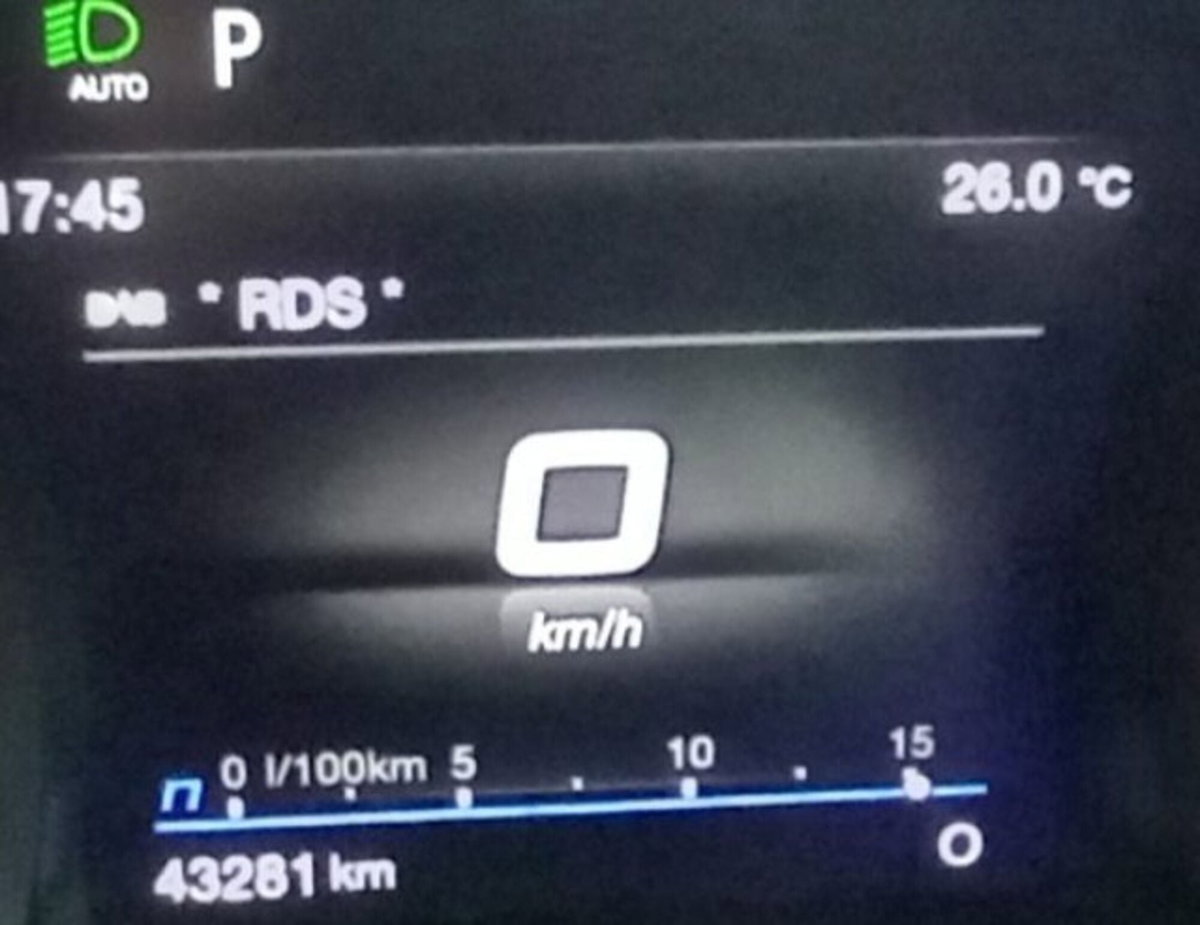 Alfa Romeo Giulia 2.2 Turbodiesel 190 CV AT8 Executive (12)
