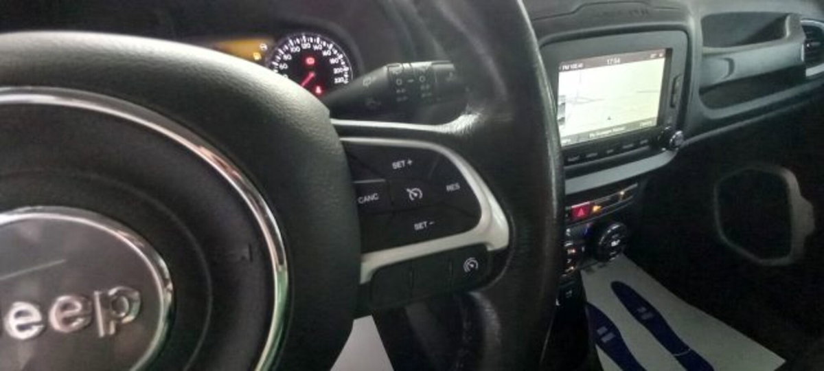 Jeep Renegade 1.6 Mjt 120 CV Limited (18)