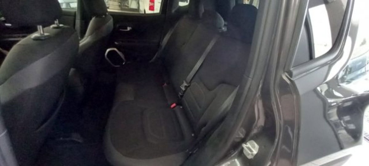 Jeep Renegade 1.6 Mjt 120 CV Limited (8)