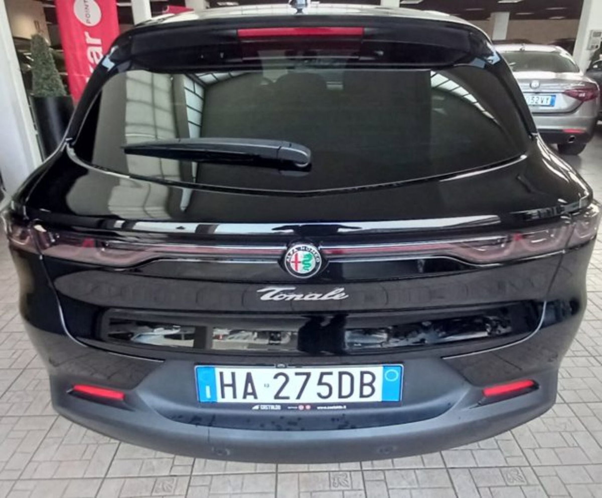 Alfa Romeo Tonale 1.3 phev Sprint Q4 280cv at6 (3)