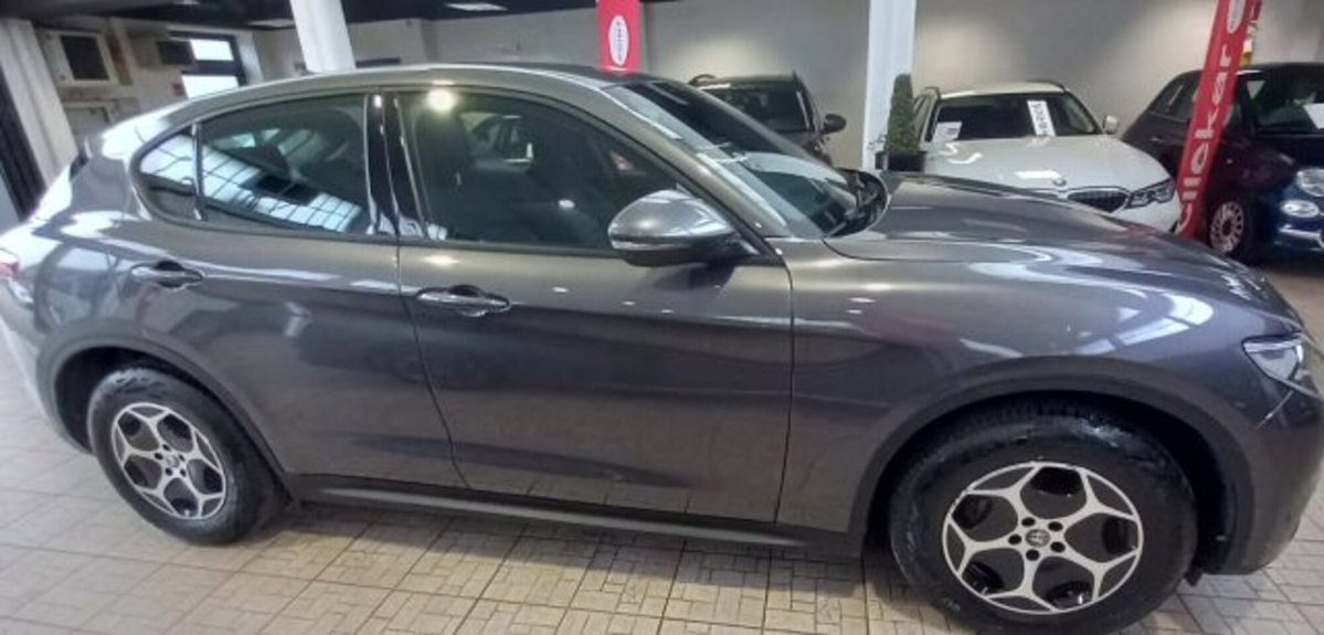 Alfa Romeo Stelvio Stelvio 2.2 Turbodiesel 190 CV AT8 Q4 Super Business (2)
