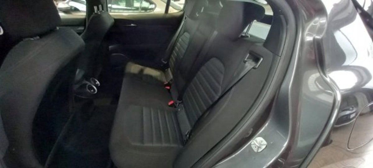 Alfa Romeo Stelvio Stelvio 2.2 Turbodiesel 190 CV AT8 Q4 Super Business (8)