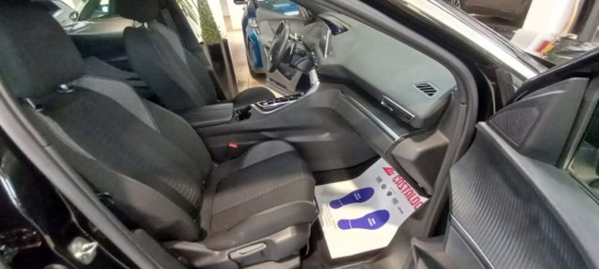 Peugeot 3008 BlueHDi 130 S&S EAT8 Active Pack (7)