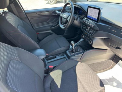 Ford Focus 1.0 EcoBoost Hybrid 155 CV 5p. ST-Line X (11)