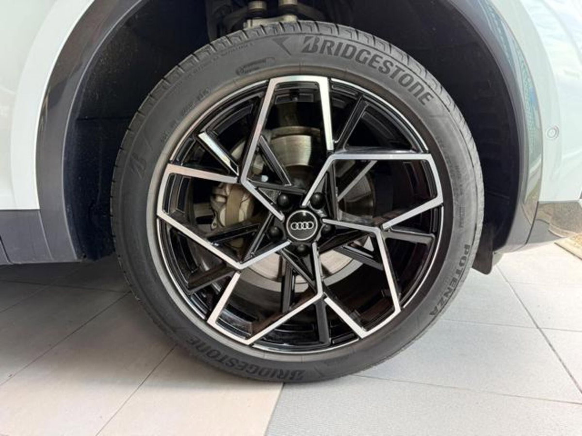 Audi Q5 Sportback 40 2.0 tdi mhev 12V S line Plus quattro s-tronic (14)