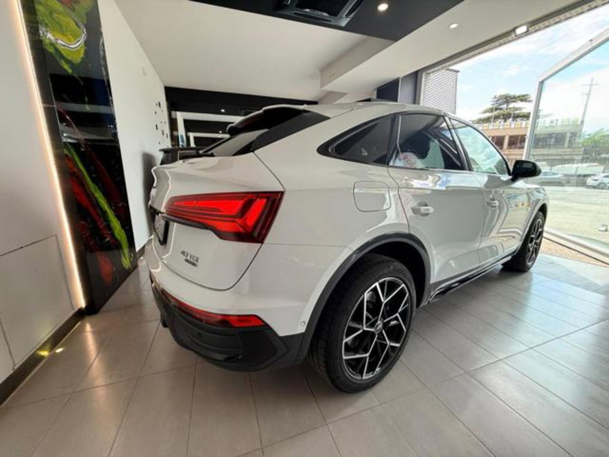 Audi Q5 Sportback 40 2.0 tdi mhev 12V S line Plus quattro s-tronic (15)