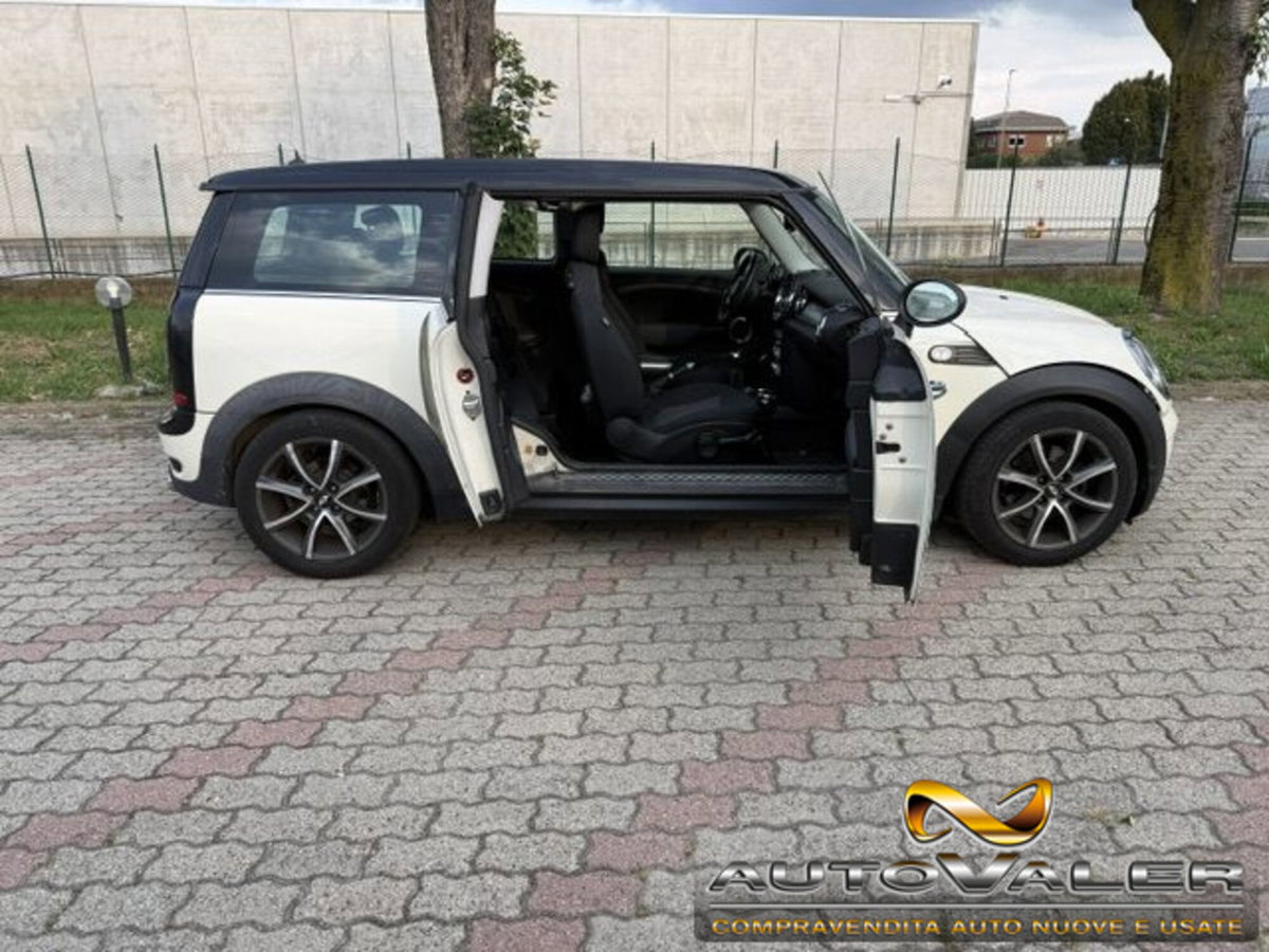 MINI Mini Clubman 1.6 16V Cooper D Clubman (4)