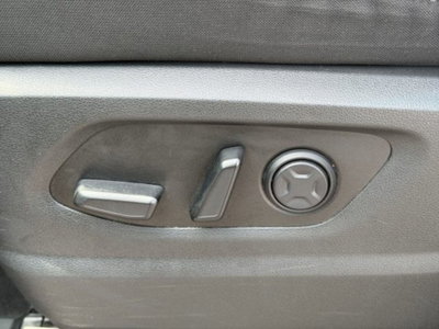 Hyundai Staria 2.2 2wd auto (19)