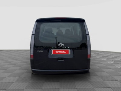 Hyundai Staria 2.2 2wd auto (4)
