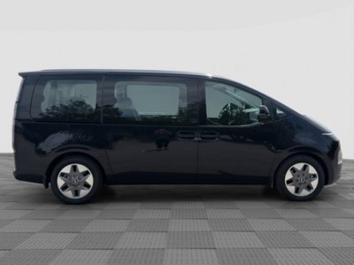 Hyundai Staria 2.2 2wd auto (6)