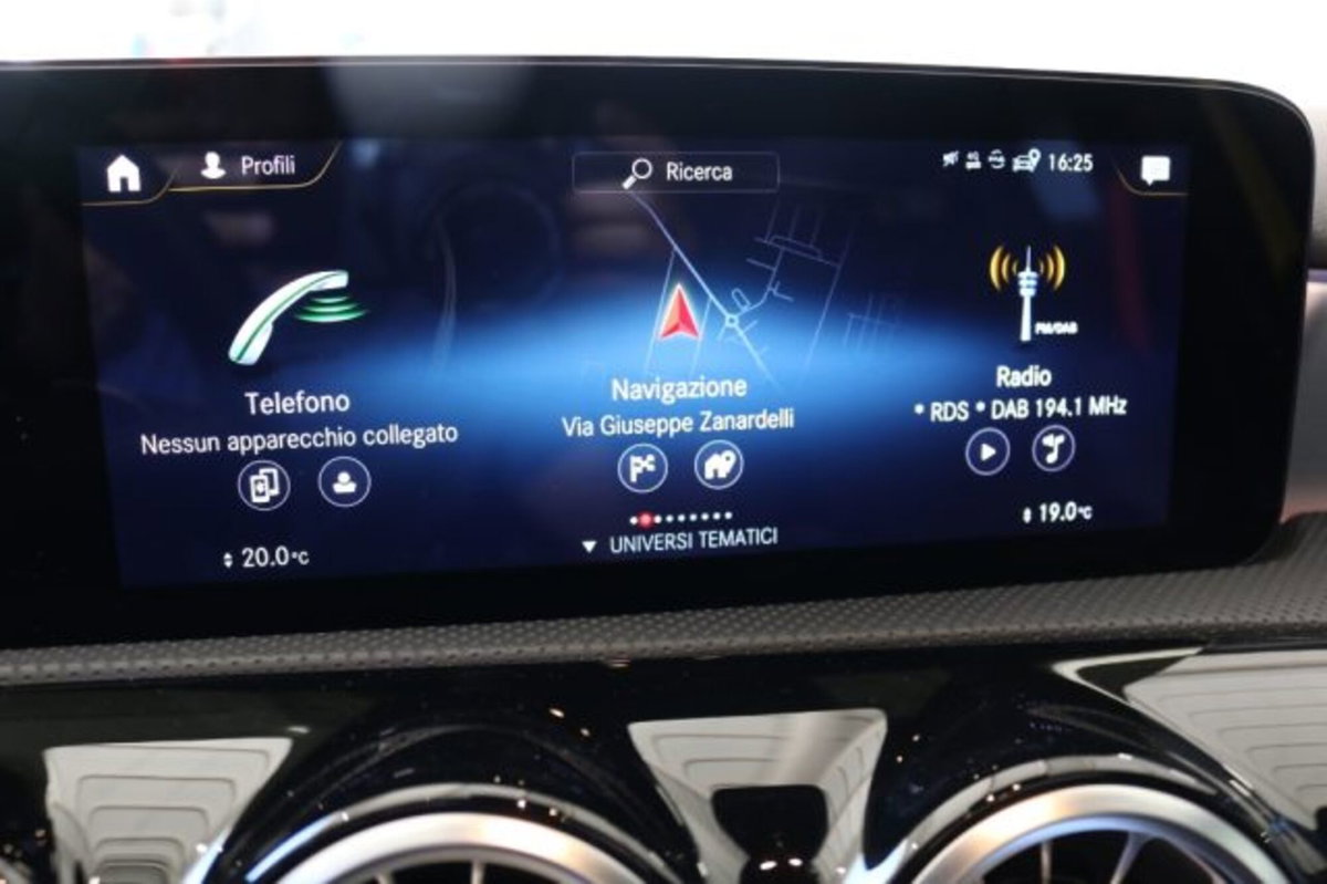 Mercedes-Benz Classe A Sedan 35 4Matic 4p. AMG (14)