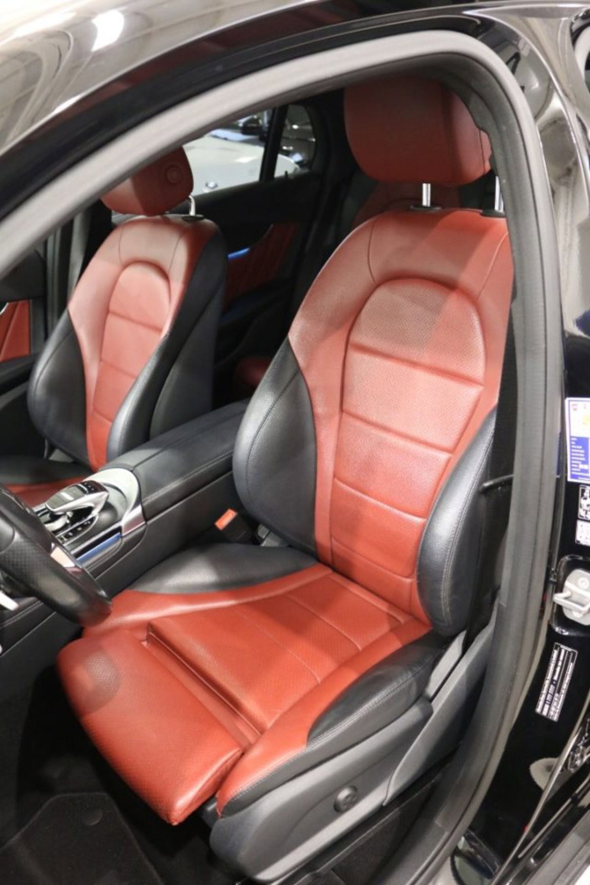 Mercedes-Benz GLC Coupé 300 e 4Matic Plug-in hybrid Coupé Premium Plus (11)