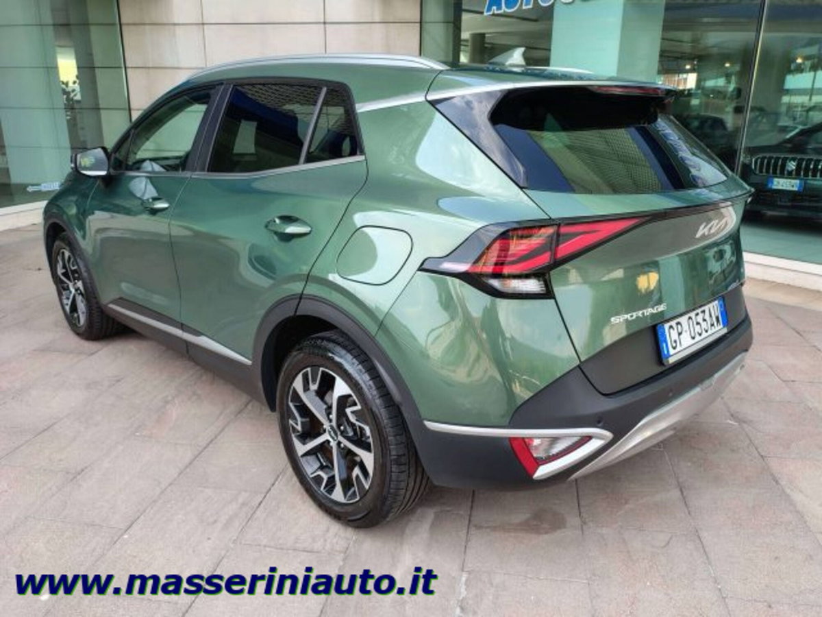 Kia Sportage 1.6 tgdi hev Style 210cv auto (3)