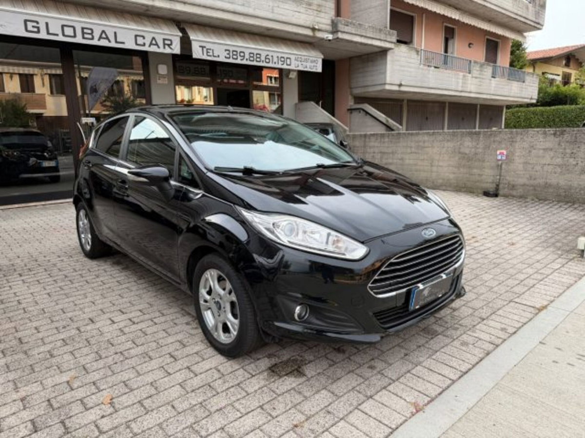 Ford Fiesta 1.4 5p. Bz.- GPL Titanium (3)