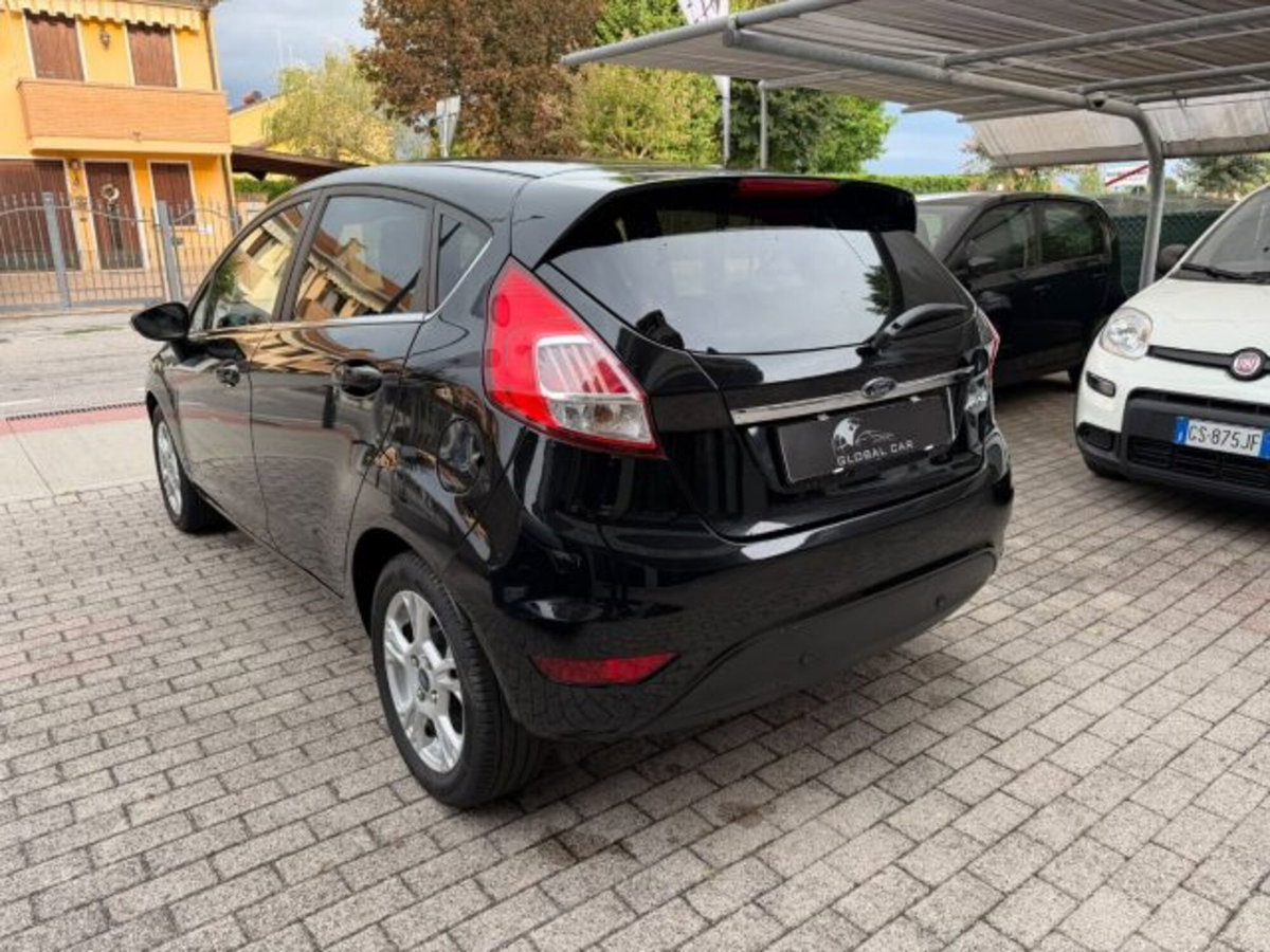 Ford Fiesta 1.4 5p. Bz.- GPL Titanium (7)