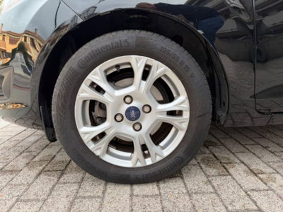 Ford Fiesta 1.4 5p. Bz.- GPL Titanium (9)