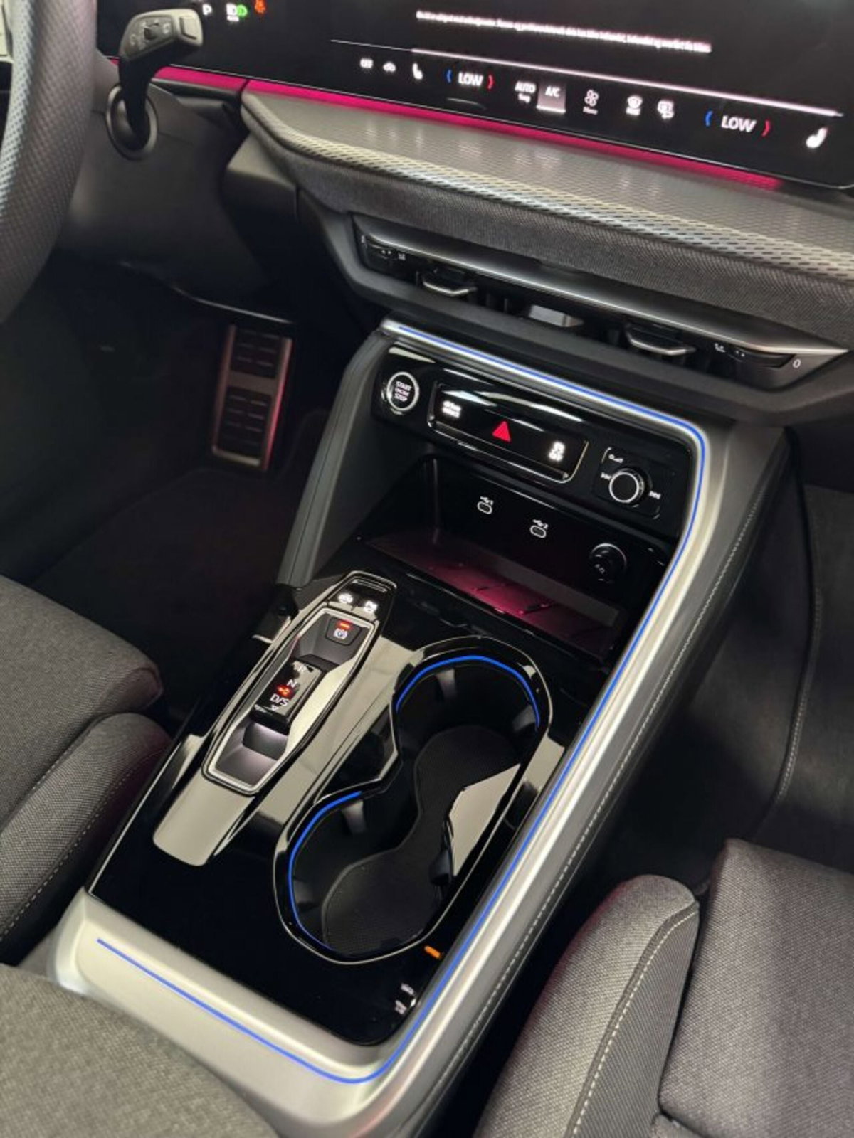 Audi Q5 Sportback 2.0 tdi mhev+ S line quattro 204cv s-tronic (13)