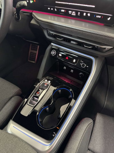 Audi Q5 Sportback 2.0 tdi mhev+ S line quattro 204cv s-tronic (13)