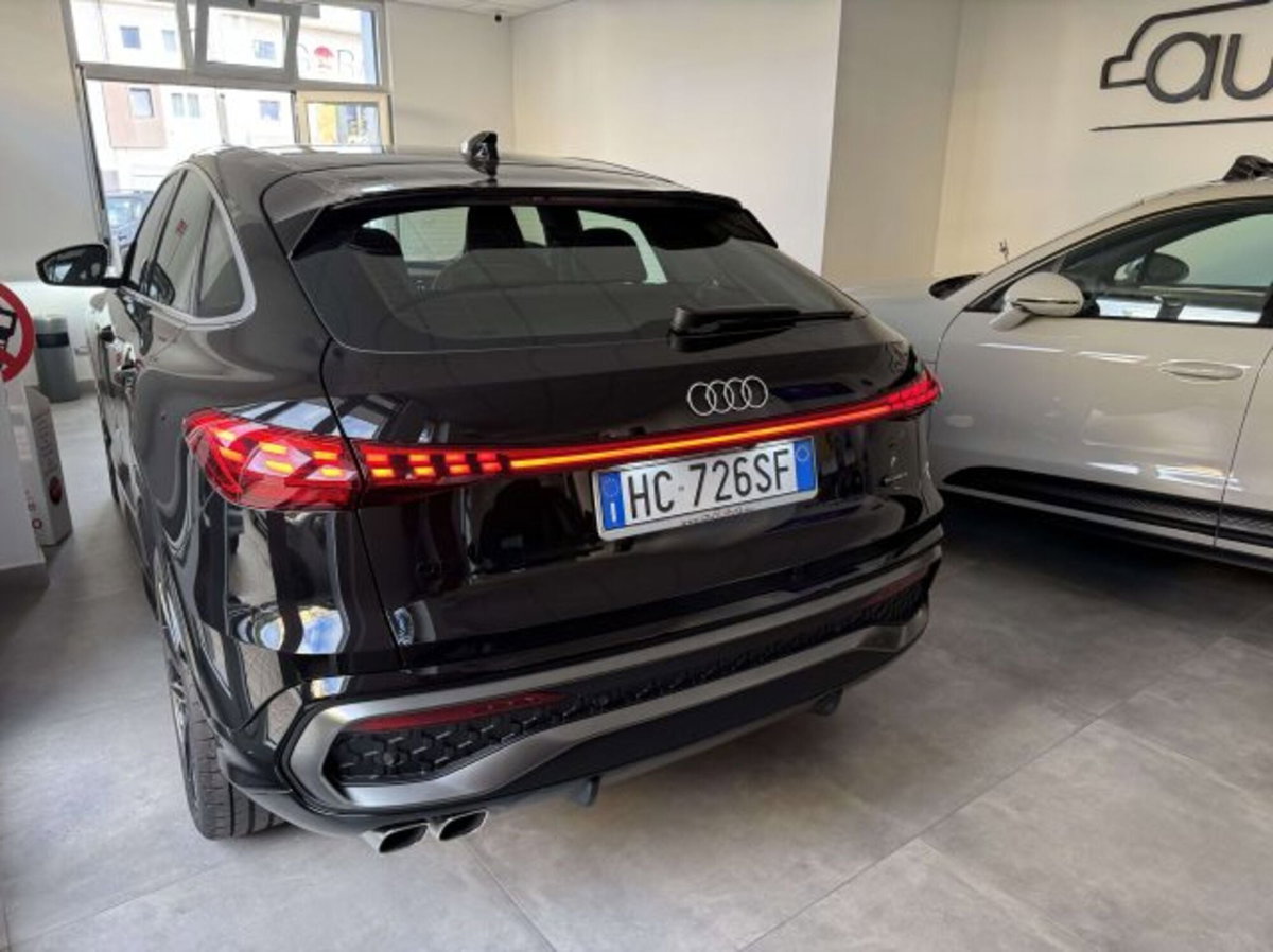 Audi Q5 Sportback 2.0 tdi mhev+ S line quattro 204cv s-tronic (5)