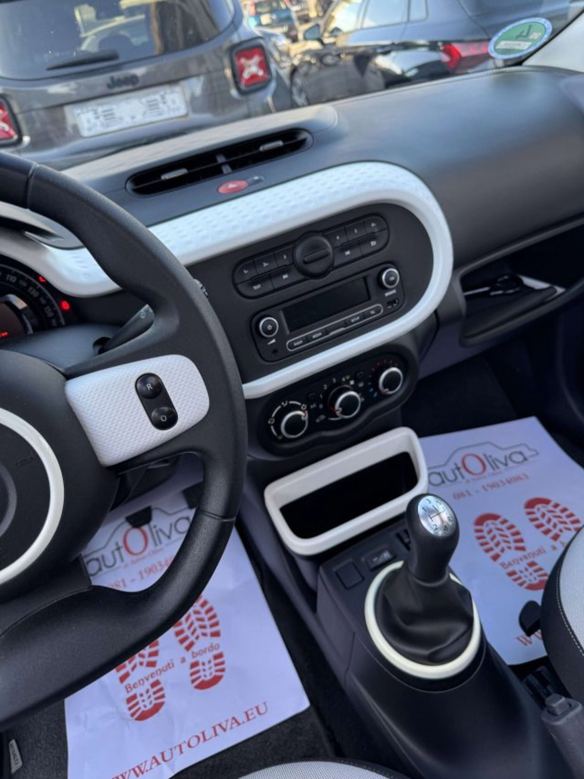 Renault Twingo 1.0 SCe Stop&Start Energy Openair (10)