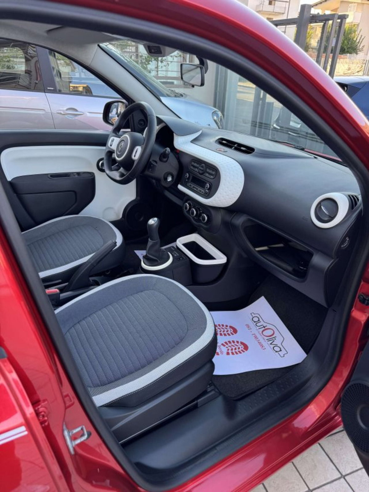 Renault Twingo 1.0 SCe Stop&Start Energy Openair (7)