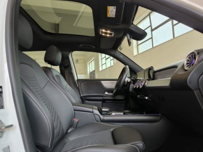 Mercedes-Benz GLB 200 d Automatic 4Matic Sport (8)