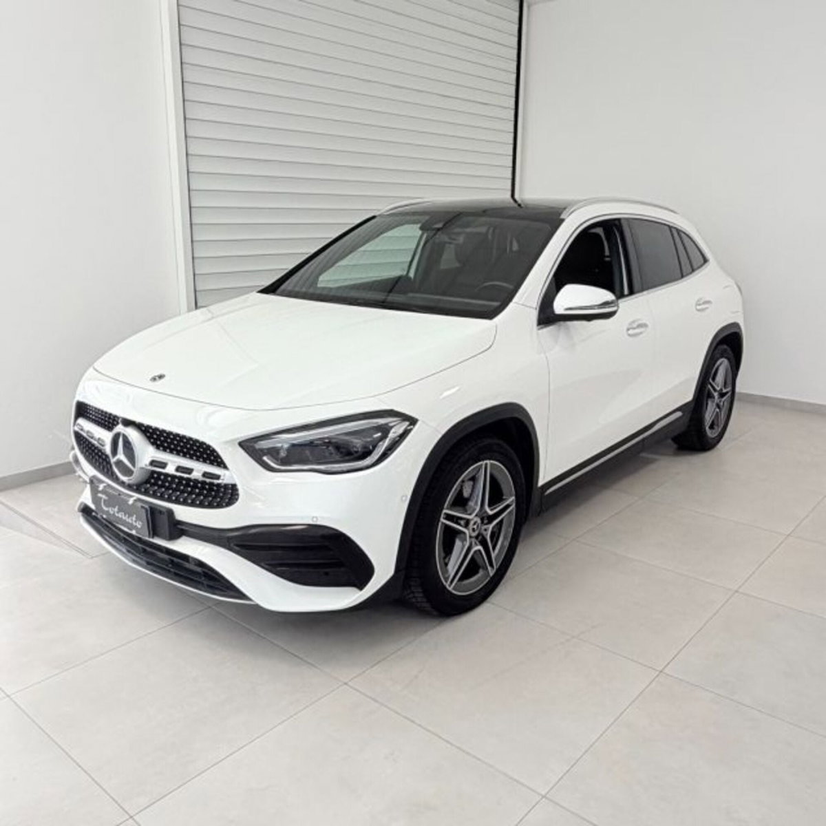 Mercedes-Benz GLA SUV 220 d Automatic Premium (3)