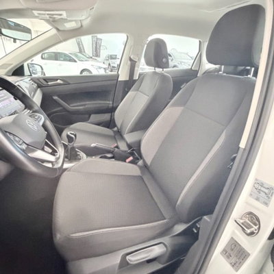 Volkswagen Polo 1.0 tsi Life 95cv (13)