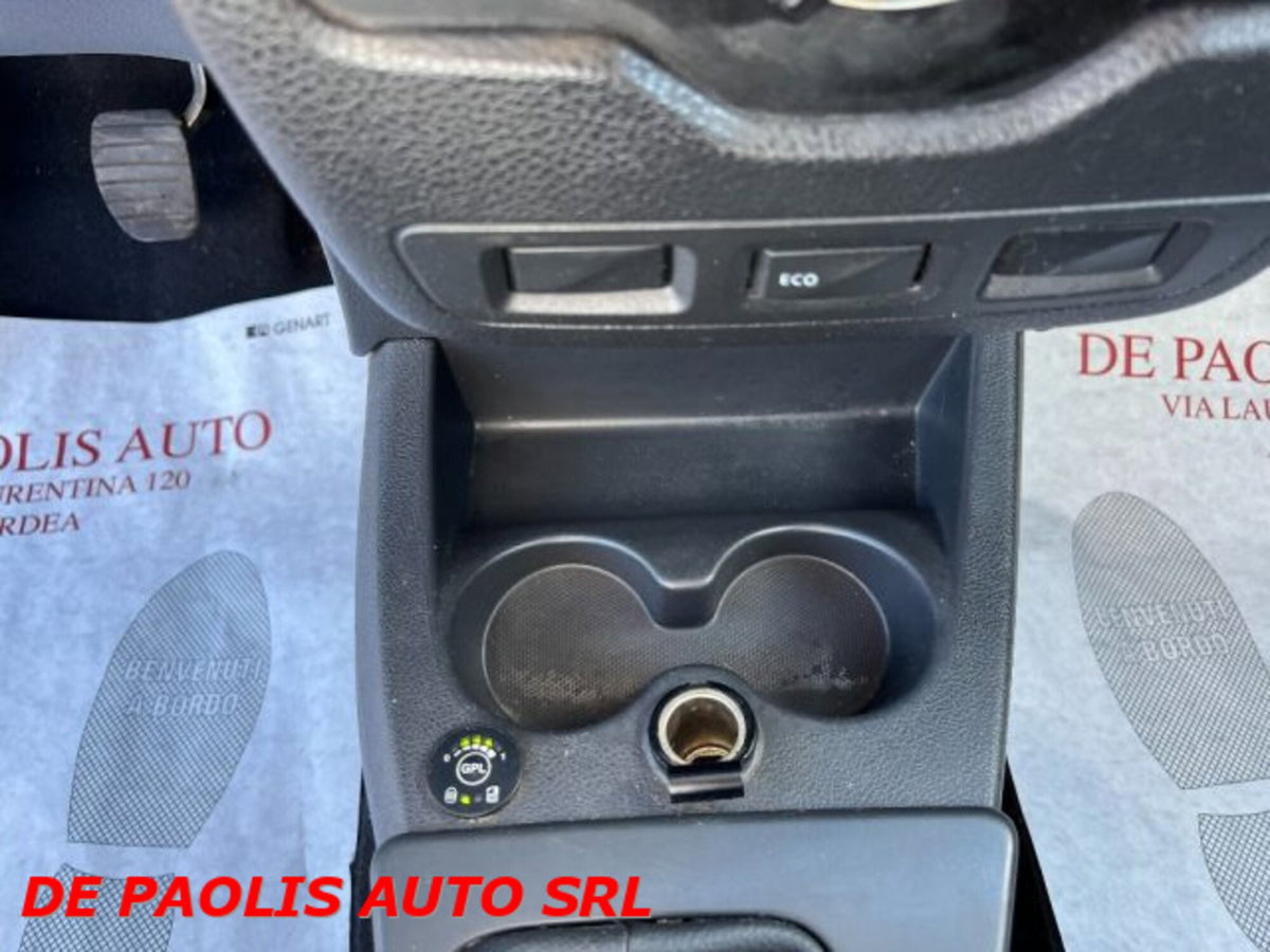 Dacia Dokker 1.6 8V 100CV Start&Stop GPL Ambiance (10)