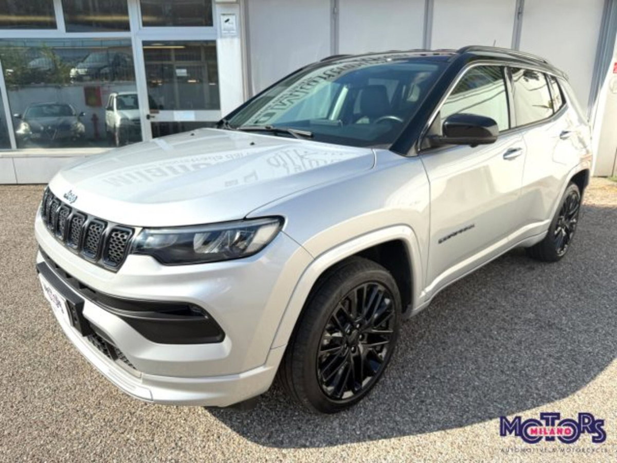Jeep Compass 1.3 T4 190CV PHEV AT6 4xe Limited (18)